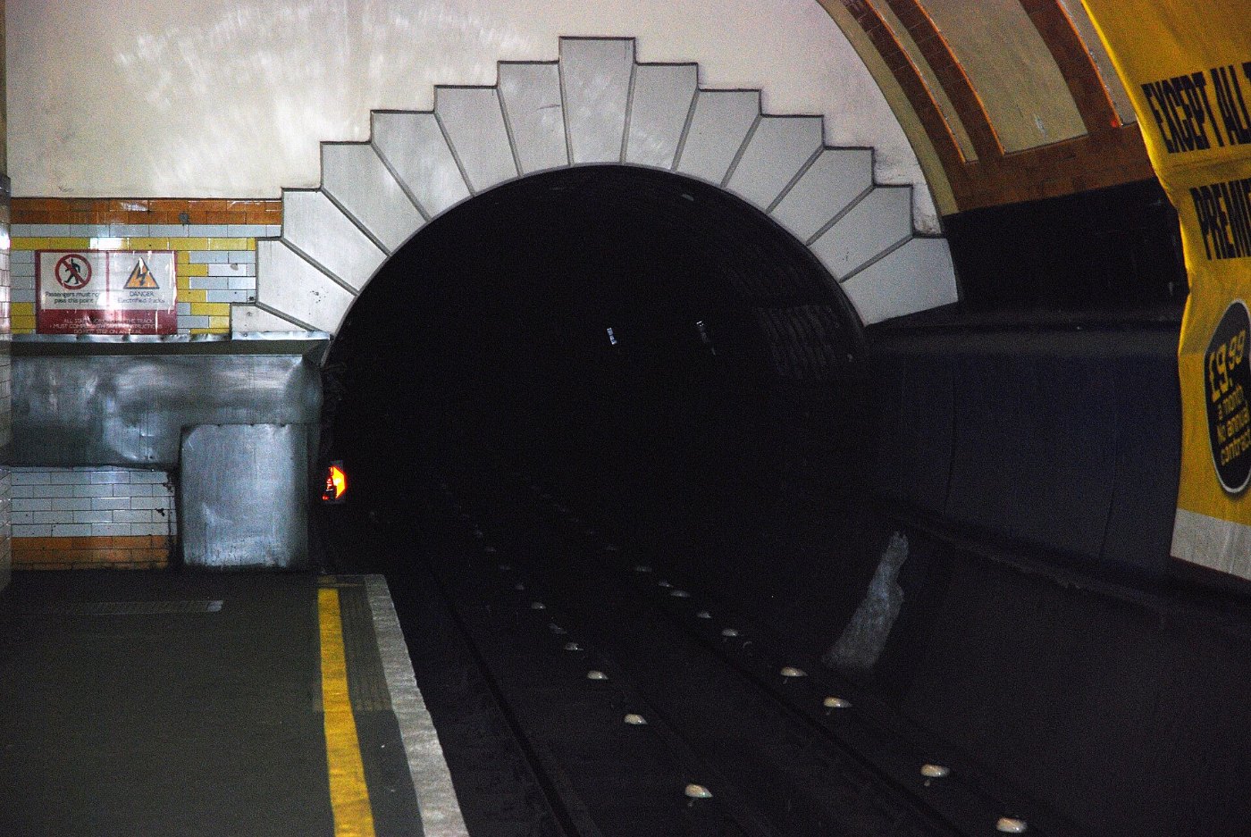 Tunnel ()