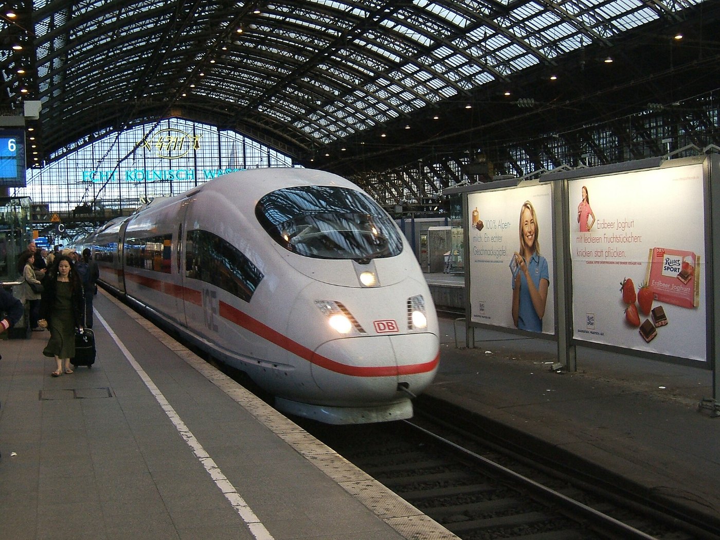 ICE 3 in Cologne ()