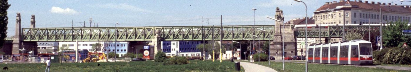 Wien BrueckeWienzeile