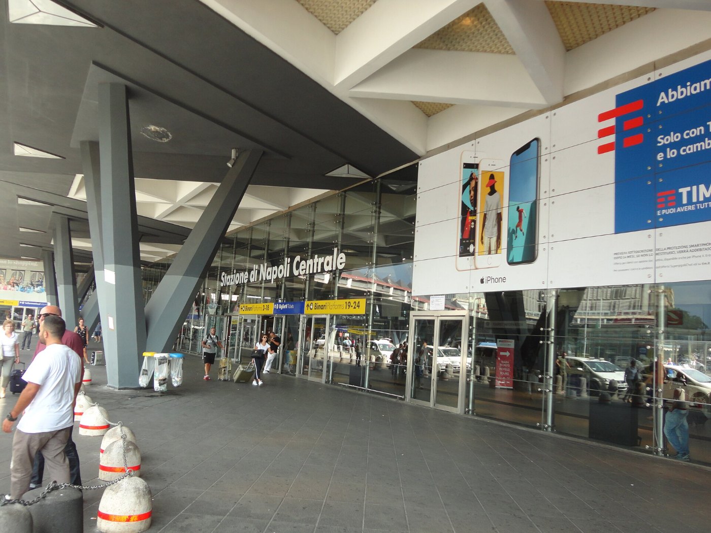 Napoli Centrale railway station in 2018.01