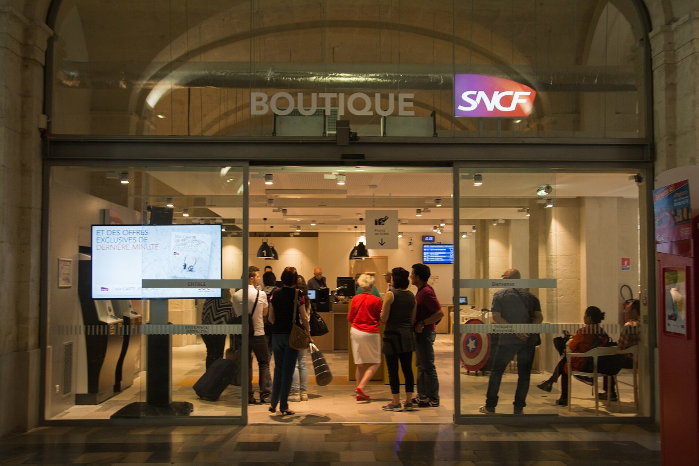 Nîmes Gare Feuchères Boutique SNCF