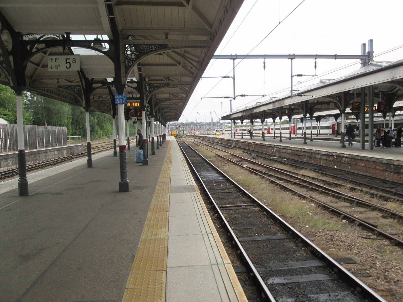 Awaiting a train at Norwich Station geograph.org.uk