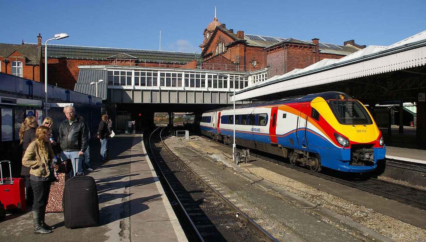 Nottingham railway station MMB 26