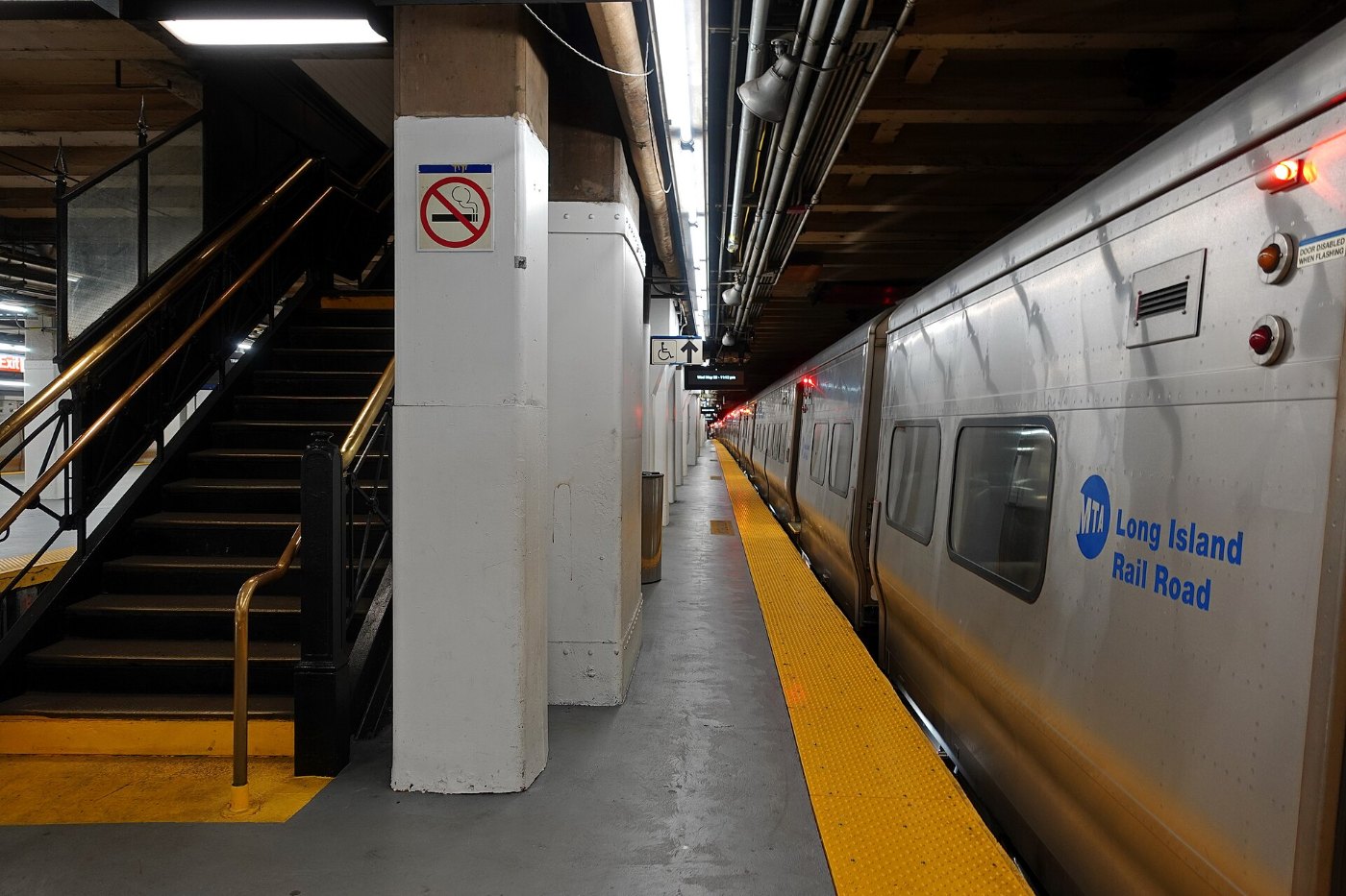 Platform of Pennsylvania Station (New York City)