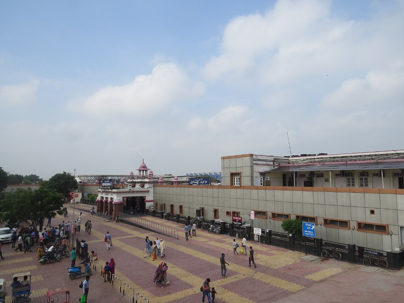 Agra Cantonment railway station Visit During WCI 2016 (2)