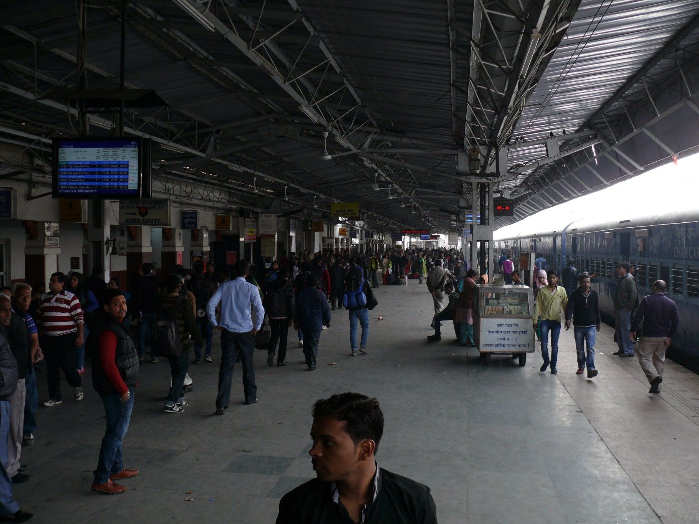 Agra Cantonment railway station 4