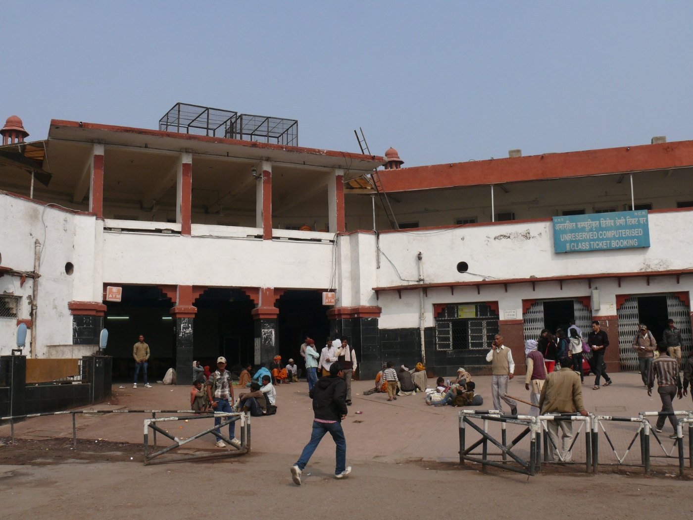 Agra Cantonment railway station 6