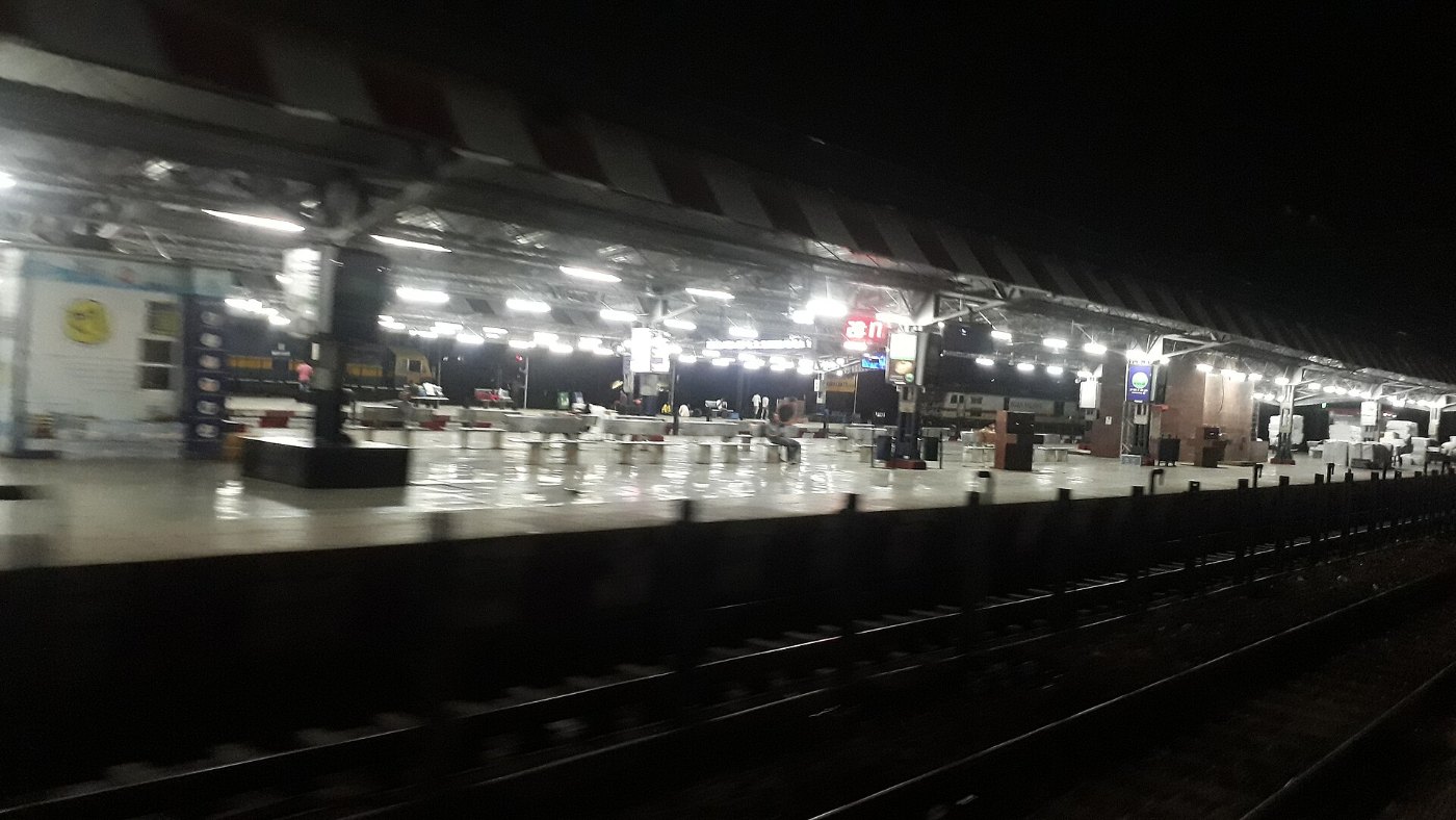 Agra Cantonment railway station in Agra 03