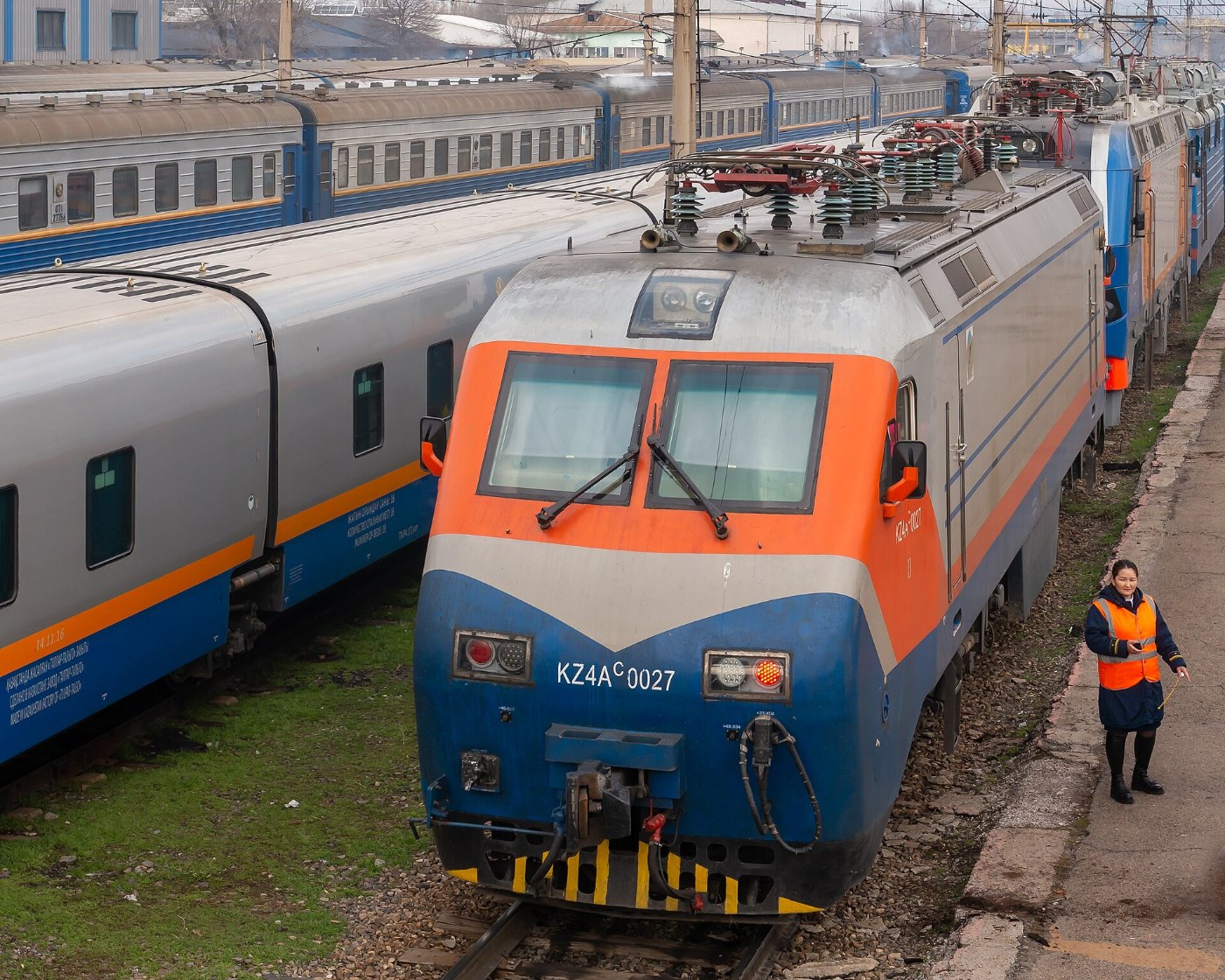 Almaty 2 station, Almaty (P)