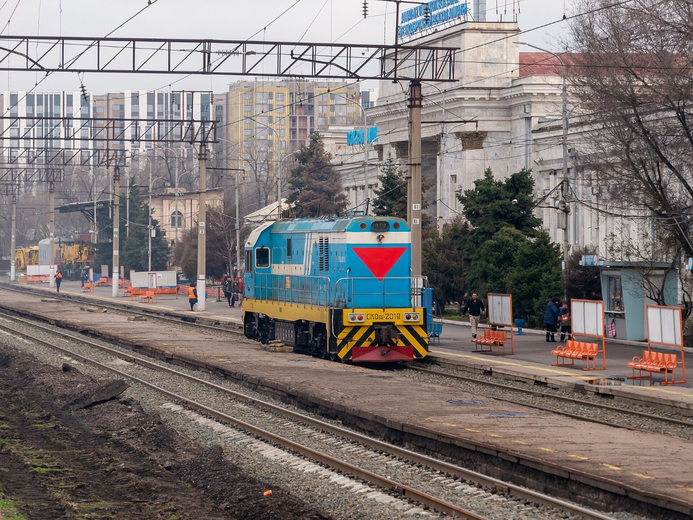 Almaty 2 station, Almaty (P)