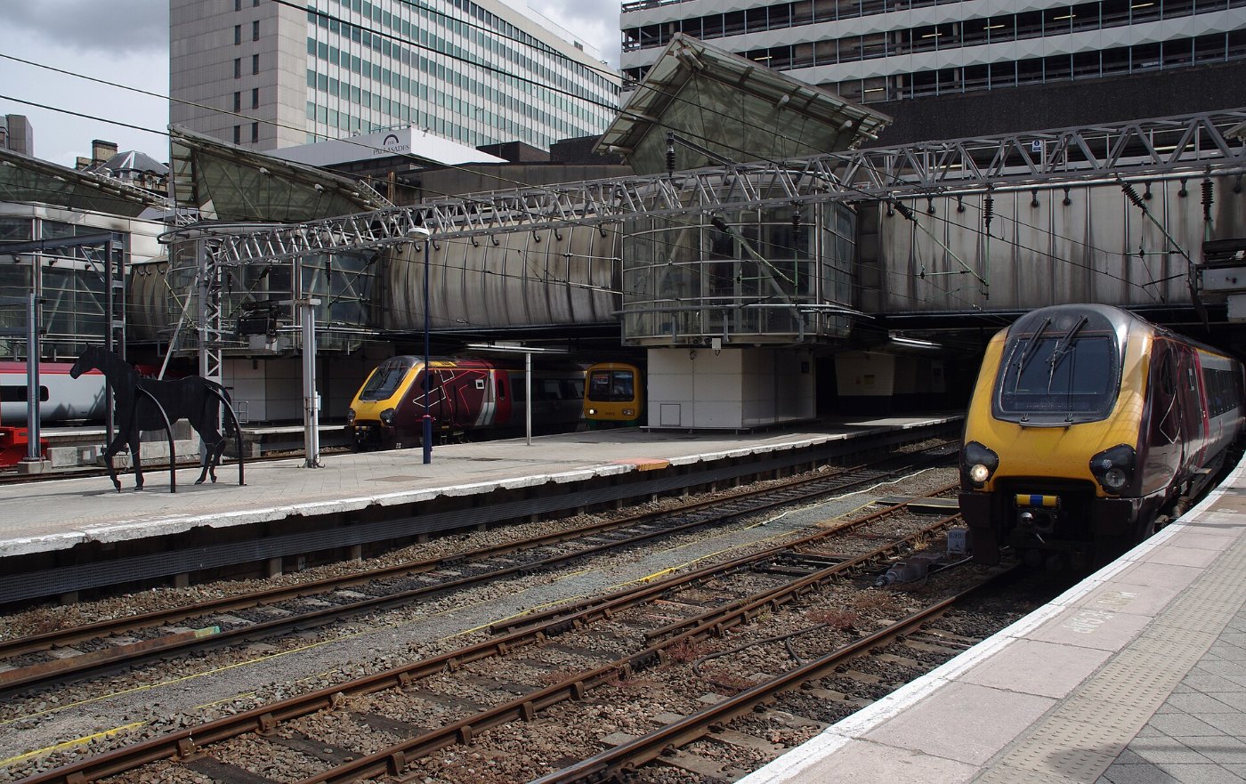 Birmingham New Street railway station MMB 14