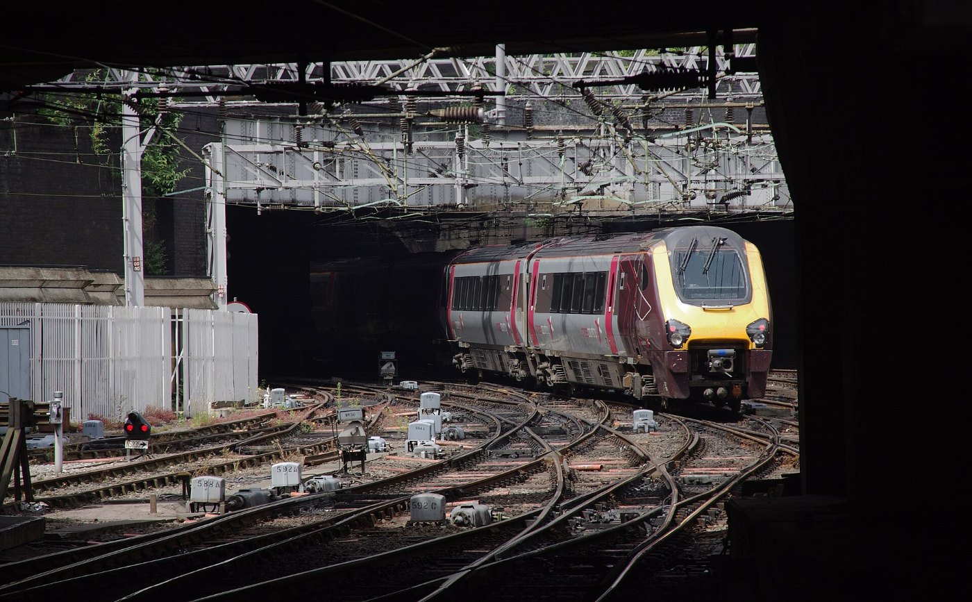 Birmingham New Street railway station MMB 17