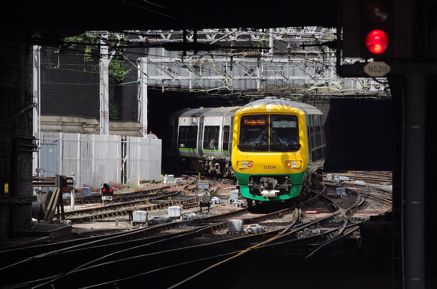 Birmingham New Street railway station MMB 20