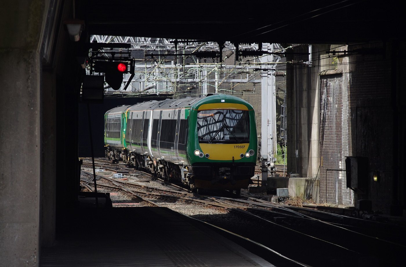 Birmingham New Street railway station MMB 21