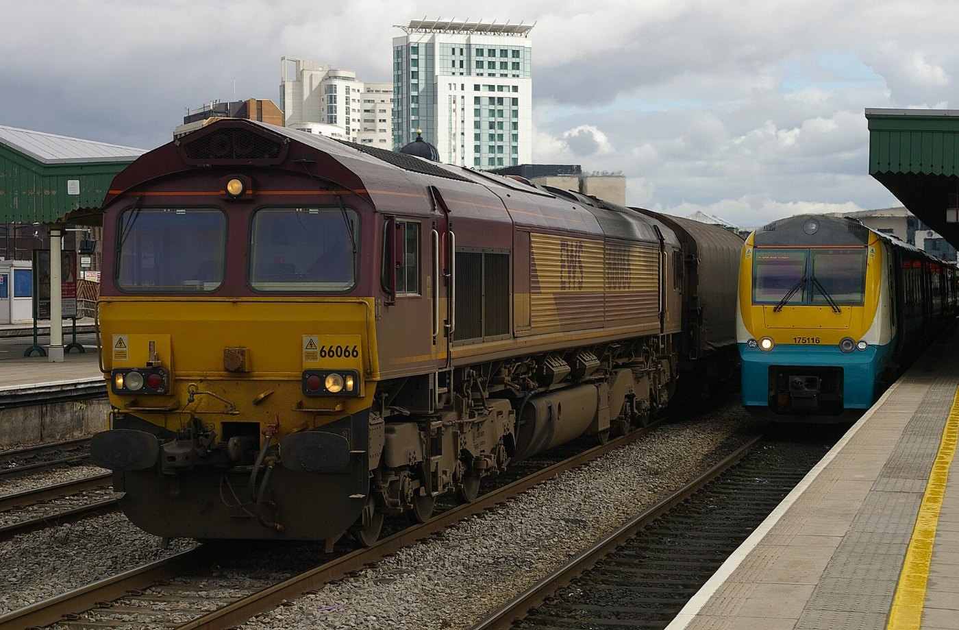 Cardiff Central railway station MMB 11 66066