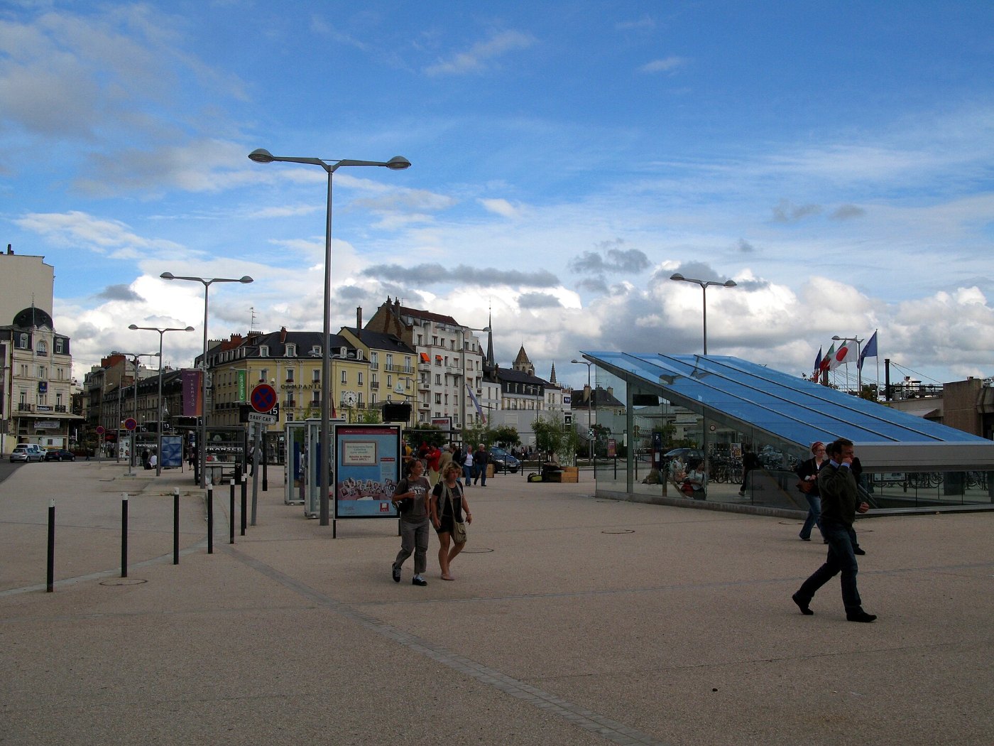 Dijon (place de la gare) 1