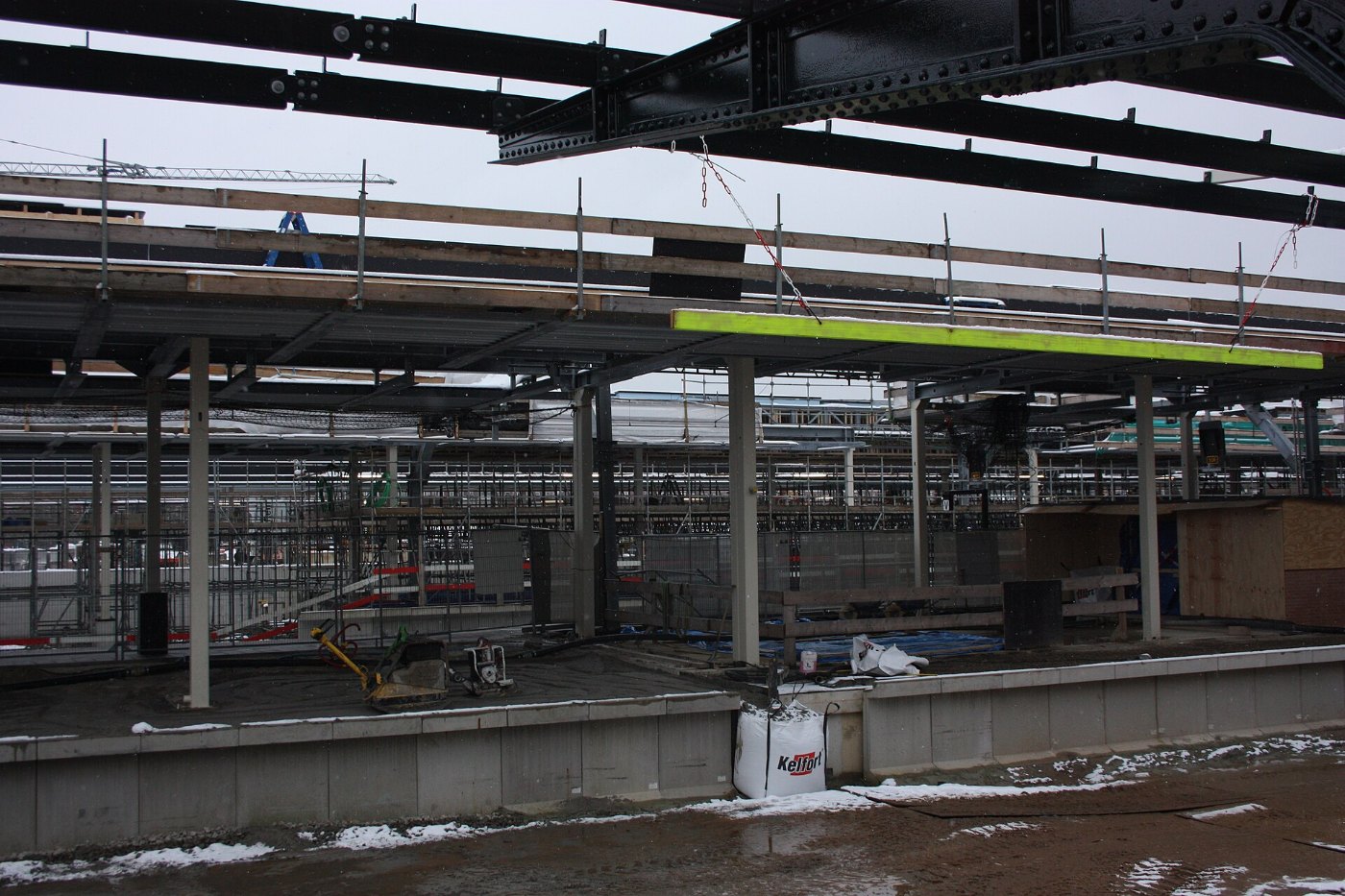 Station Groningen sneeuw en verbouwing (2025) 4