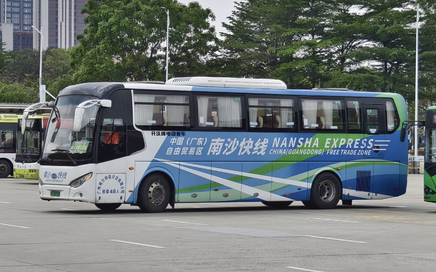 Nansha Bus K7 at Guangzhou South Railway Station