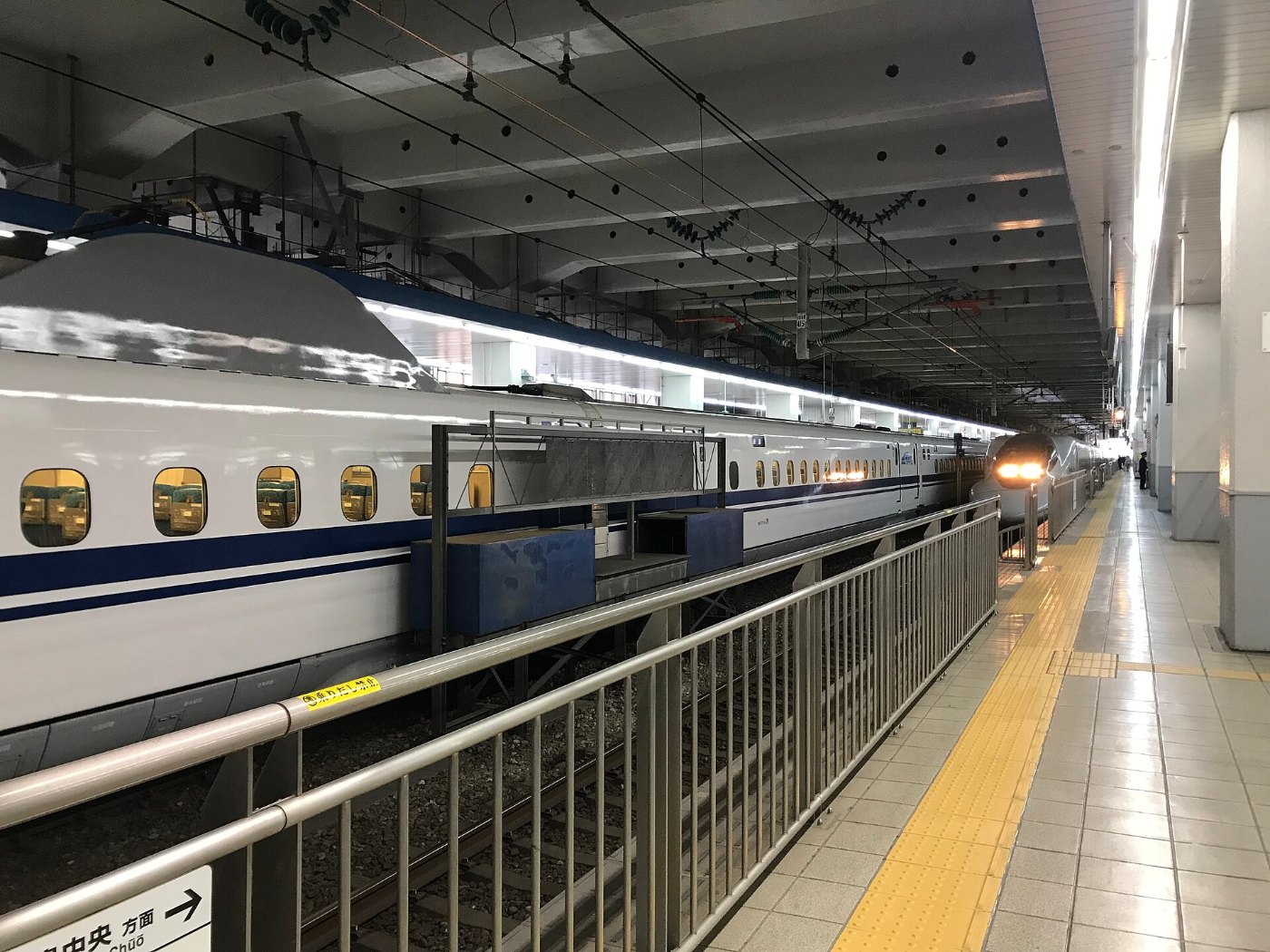 Platform of Hakata Station (Shinkansen) 4