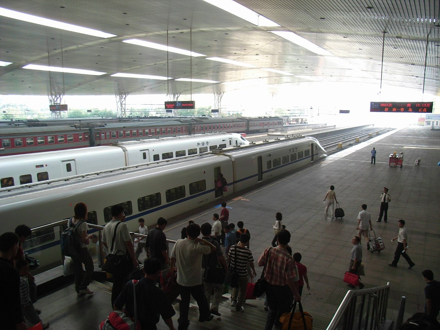 Jinan Railway Station 02