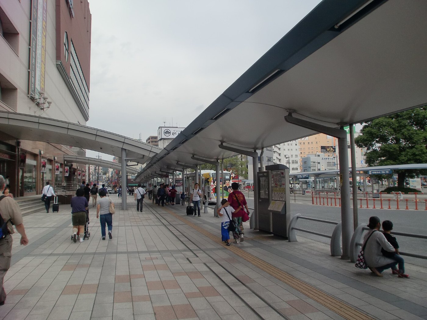 Kagoshima Chuo Station Entrance Bus stop zone