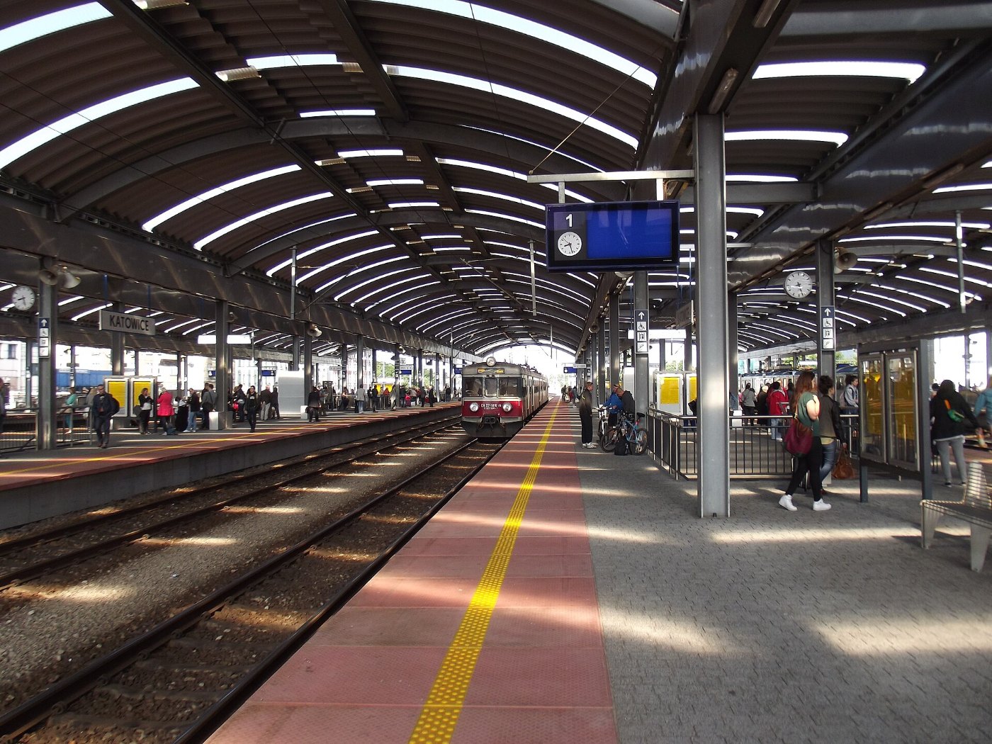 Katowice central station 2014 1