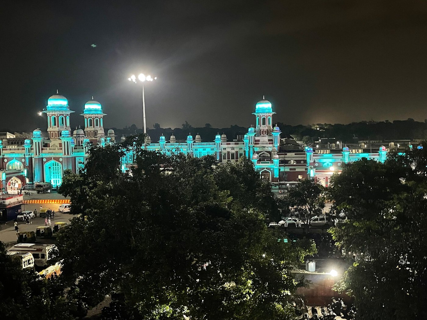 Lucknow Charbagh Railway Station 2
