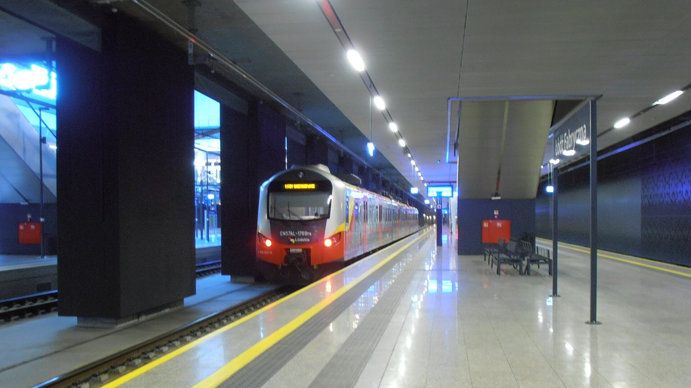 Lodz Fabryczna 02