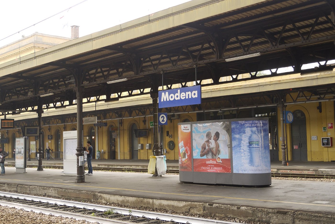 Stazione di Modena ()
