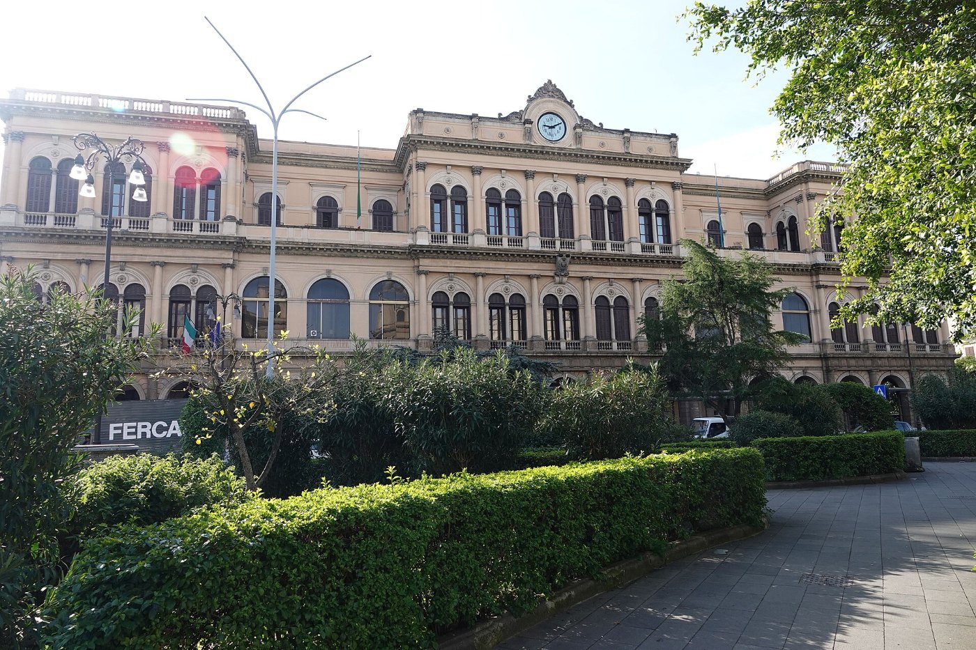 Palermo Centrale train station.02