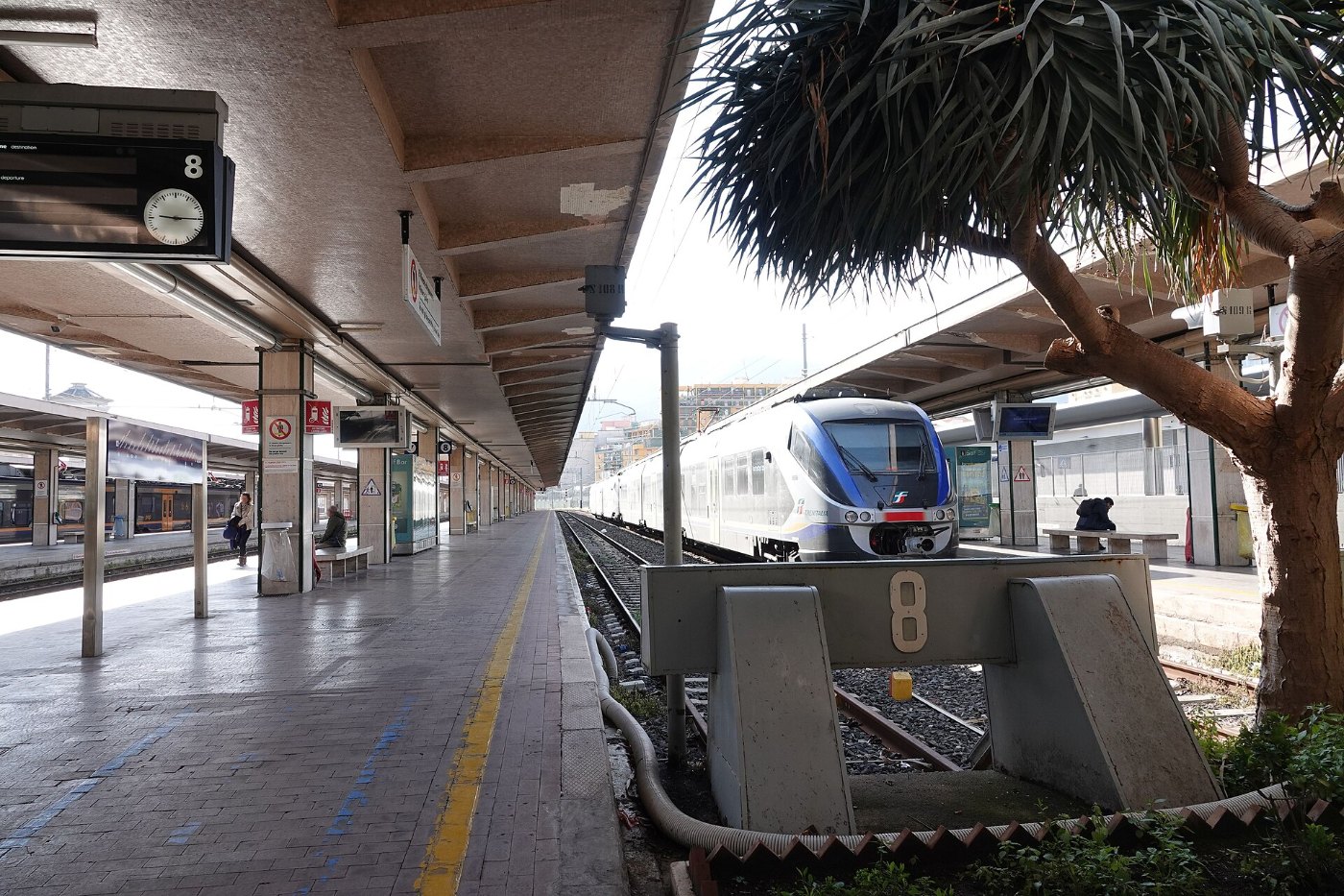 Palermo Centrale train station.03