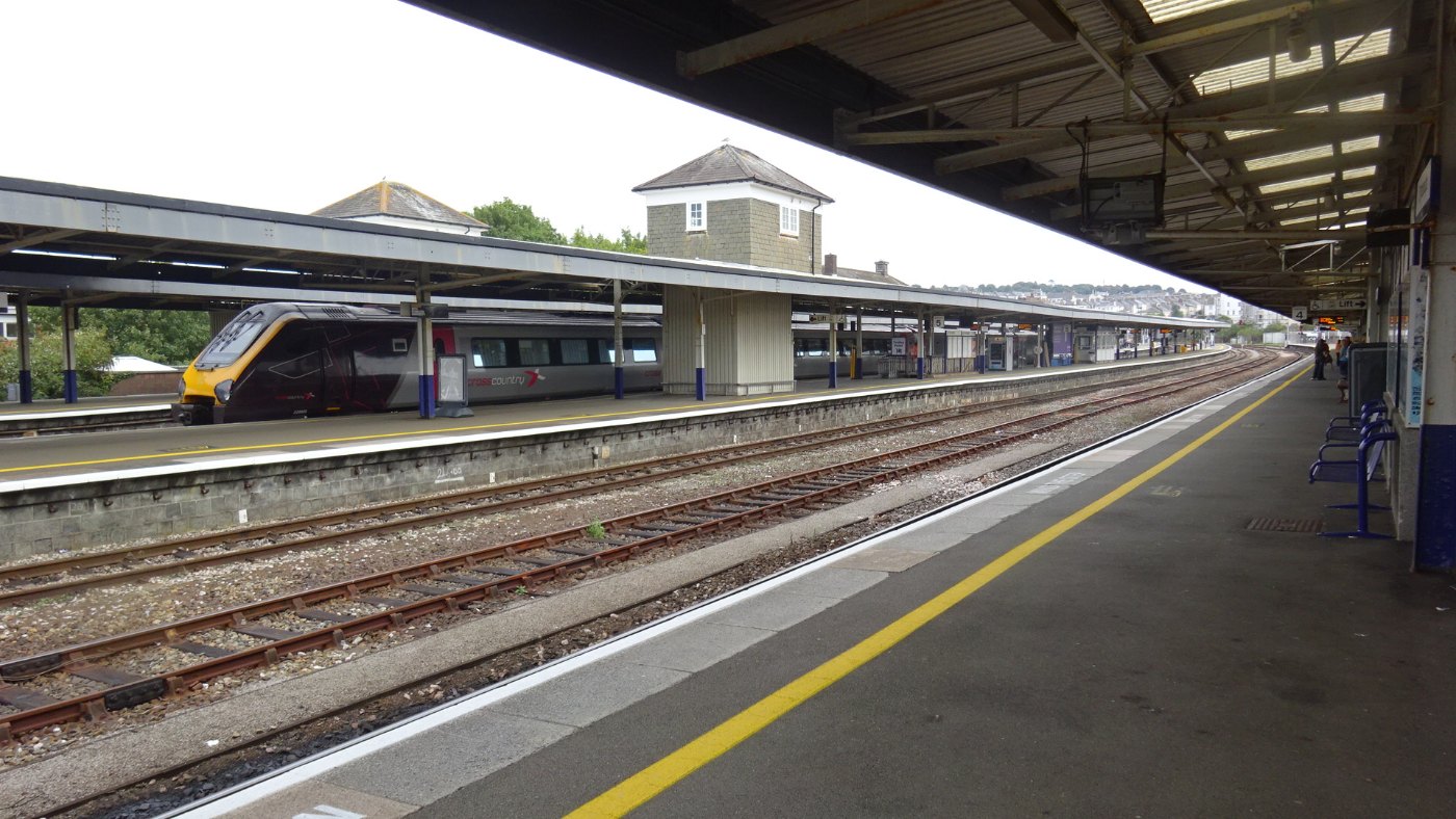 Plymouth railway station, South Devon Main Line, platforms 4 and 5