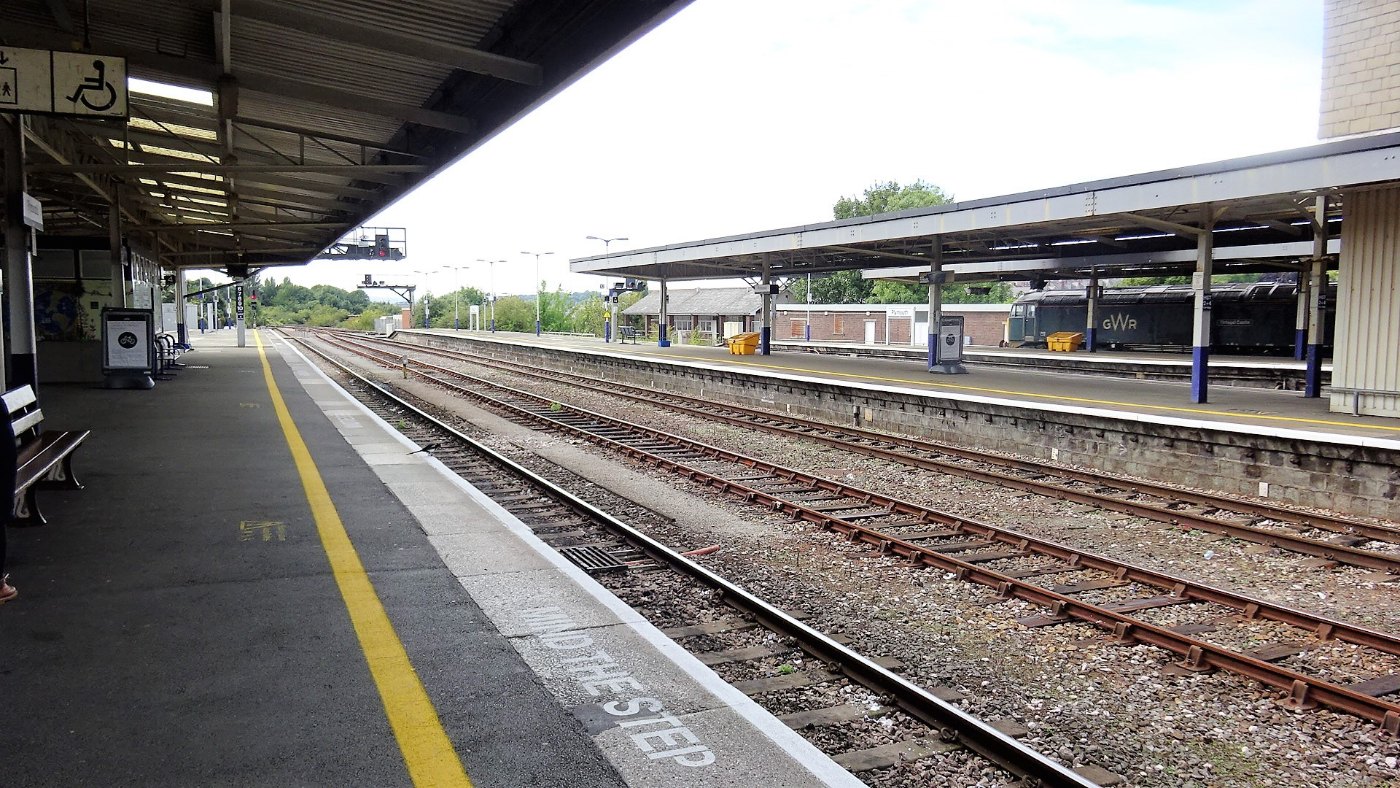 Plymouth railway station, South Devon Main Line. Platform 7. View toward