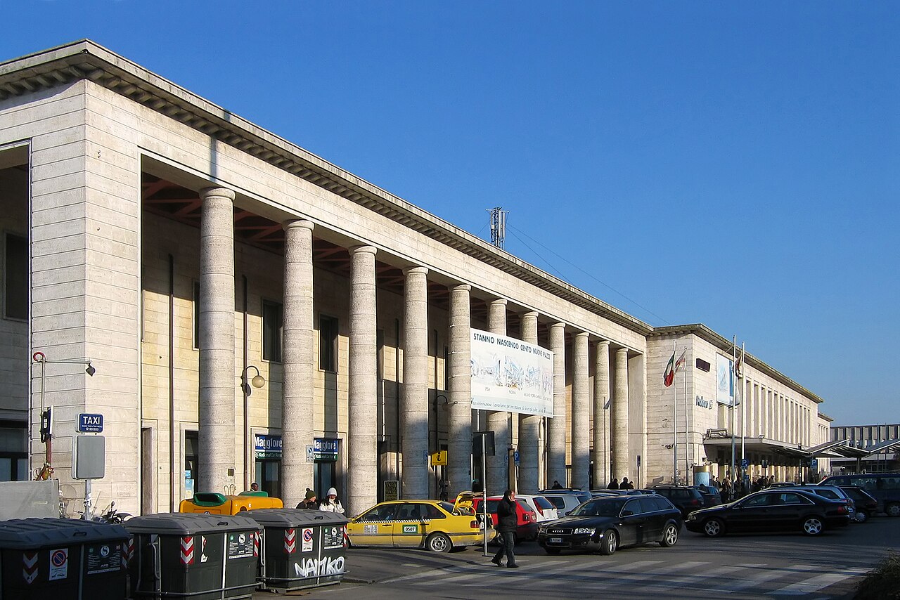 Padova Centrale, Empfangsgebäude