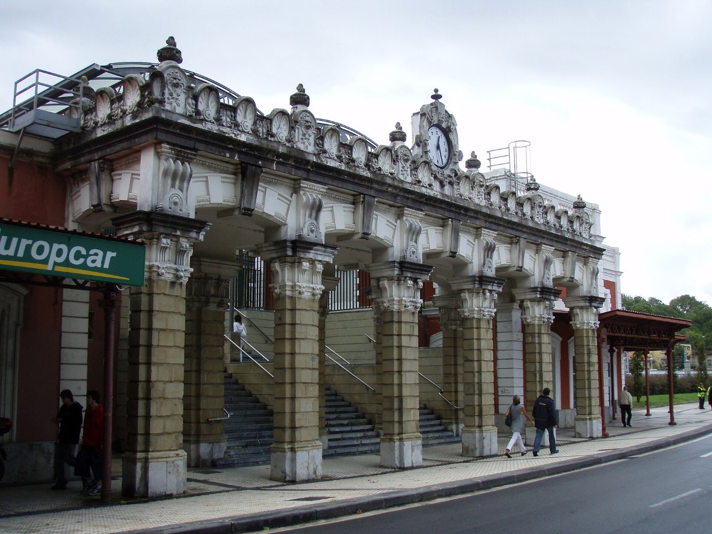 Fachada principal estación San Sebastián2
