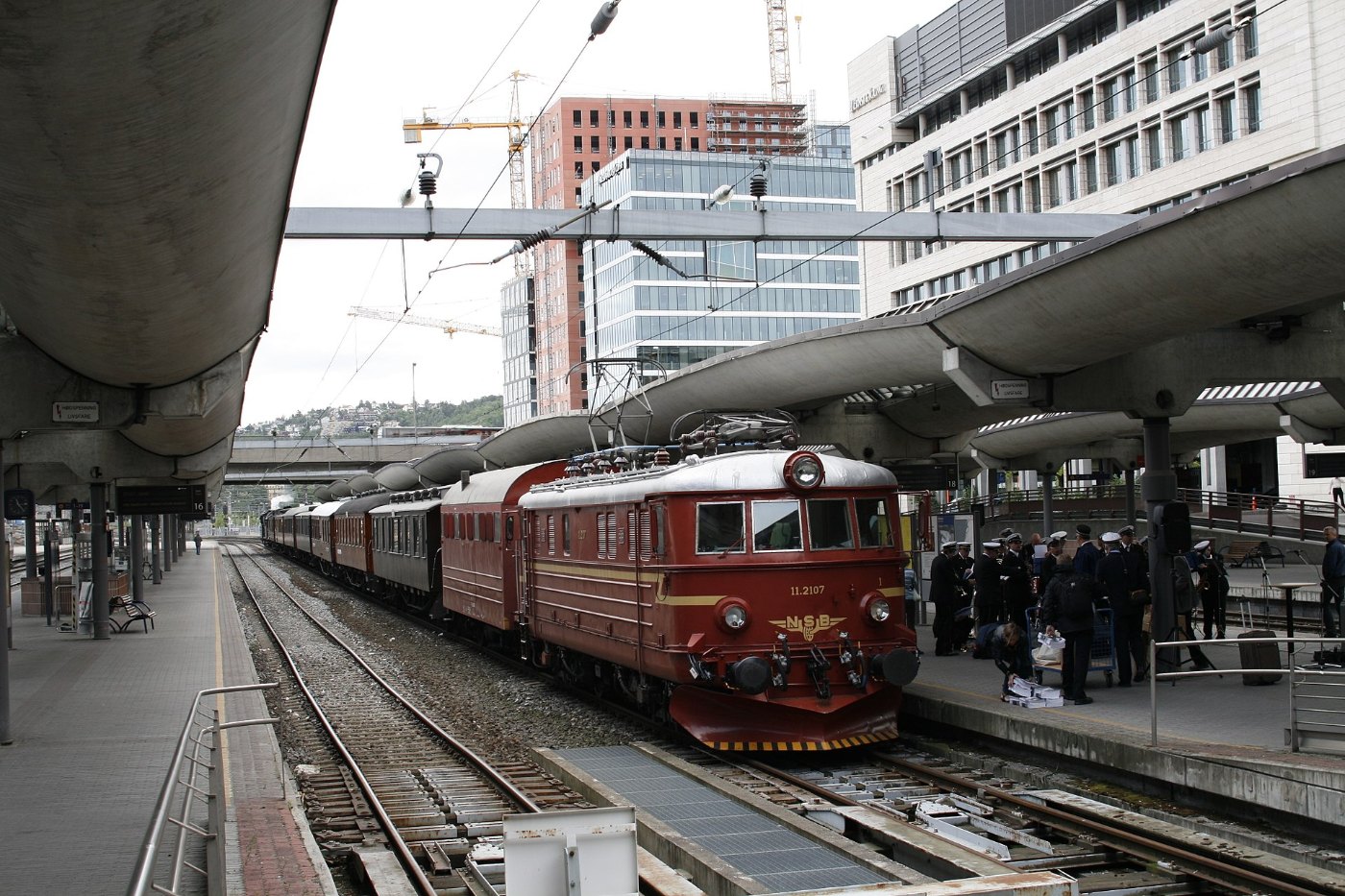 El 11 2107 oslo s 09 efn
