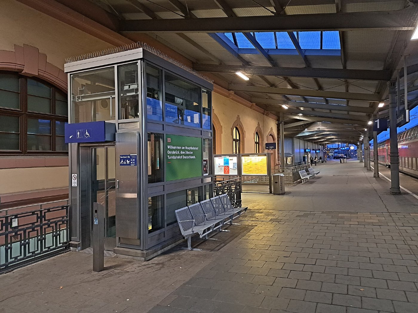 Aufzug am Hauptbahnhof Osnabrück