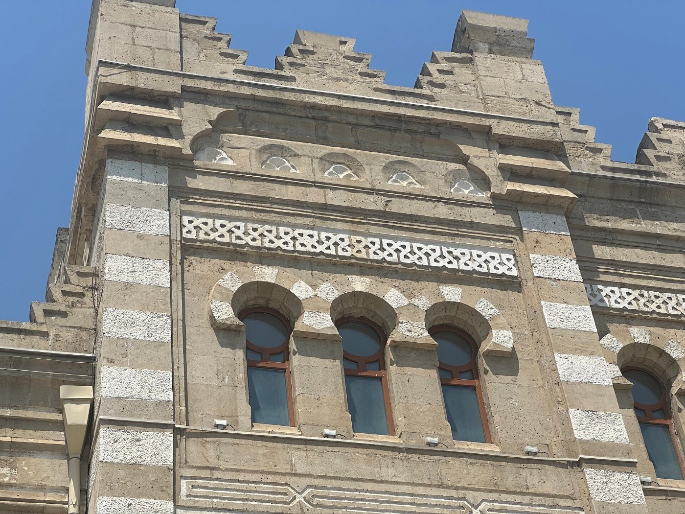 Tbilisi railway station q