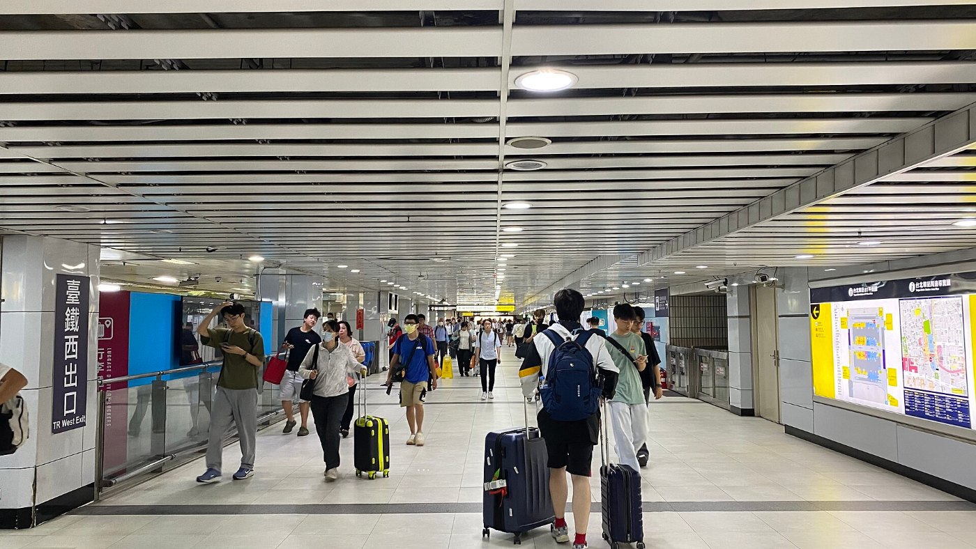 B1 West passage, Taipei Main Station