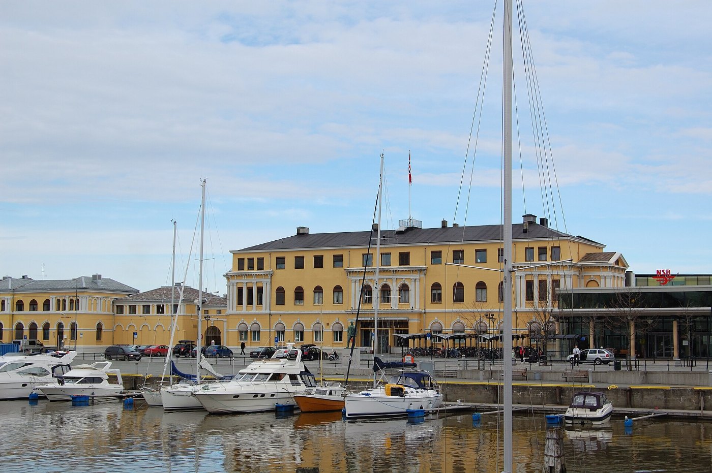 Trondheim Central Station 2009