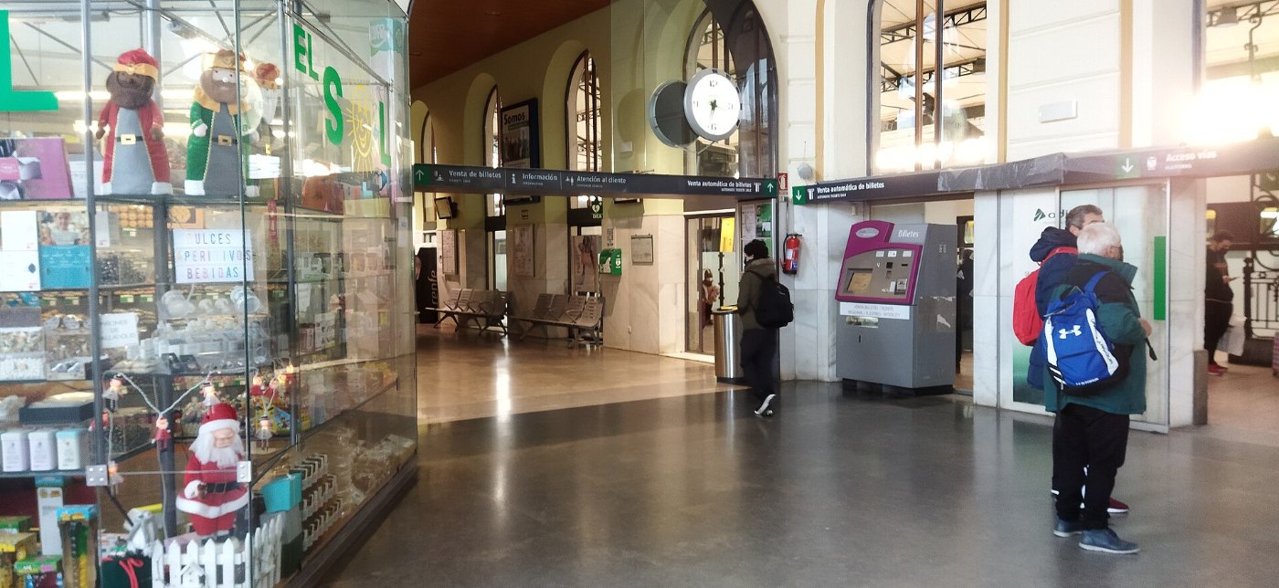 Estacion del Norte, Valladolid 2022 06