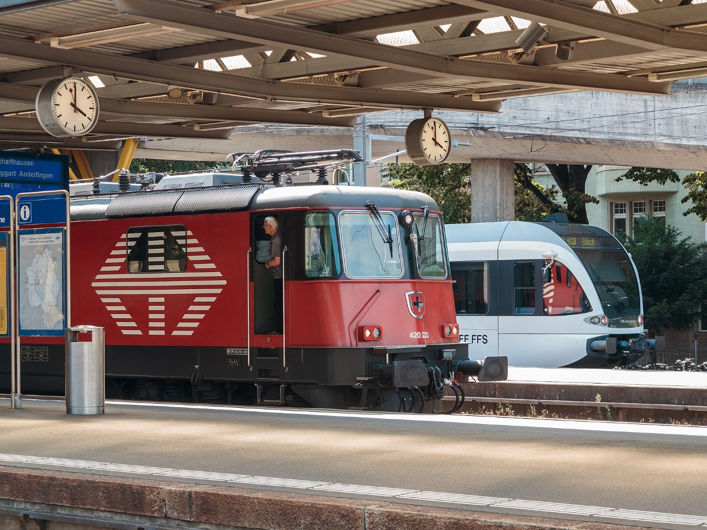 Bahnhof Winterthur SBB Re 420 223 & Thurbo Stadler GTW (2014)