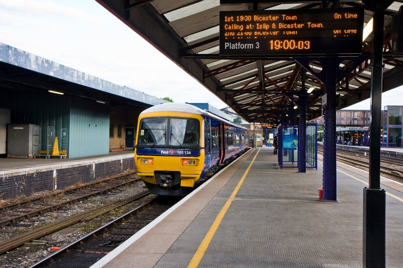 Oxford Station (Platform 3) geograph.org.uk