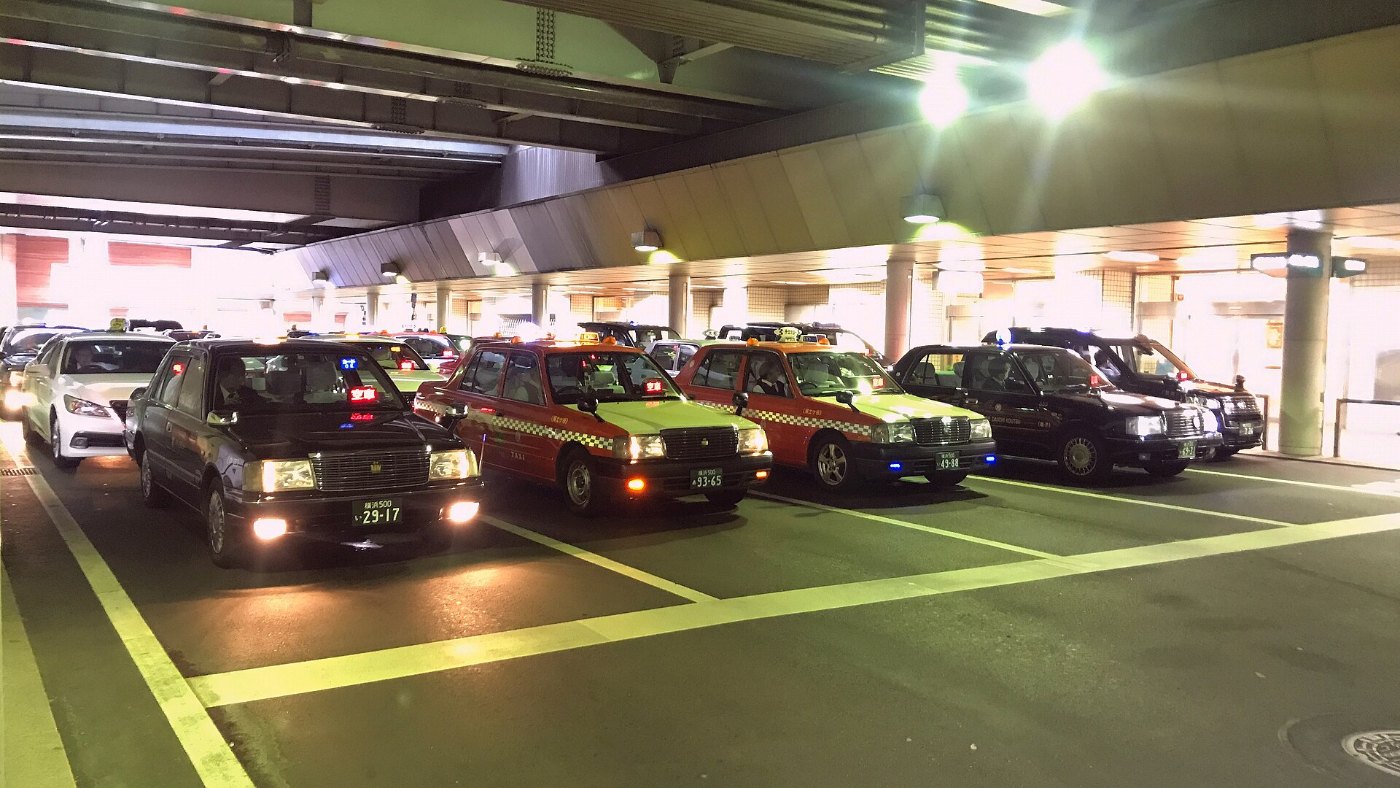Yokohama Station East exit Taxi plaza