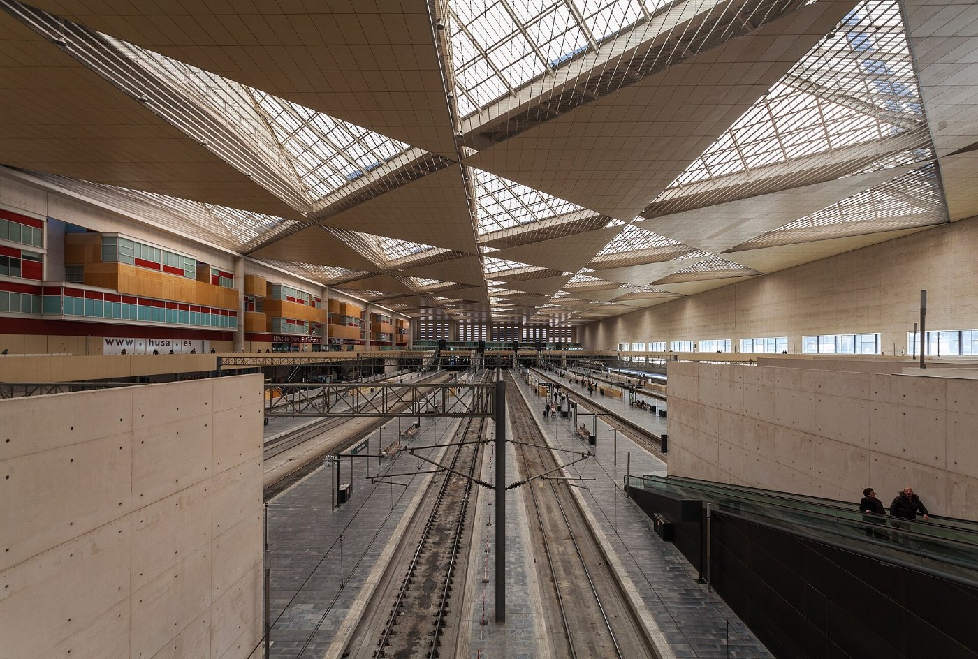 Estación de FF.CC. de Delicias, Zaragoza, España, 2013 12 29, DD 05
