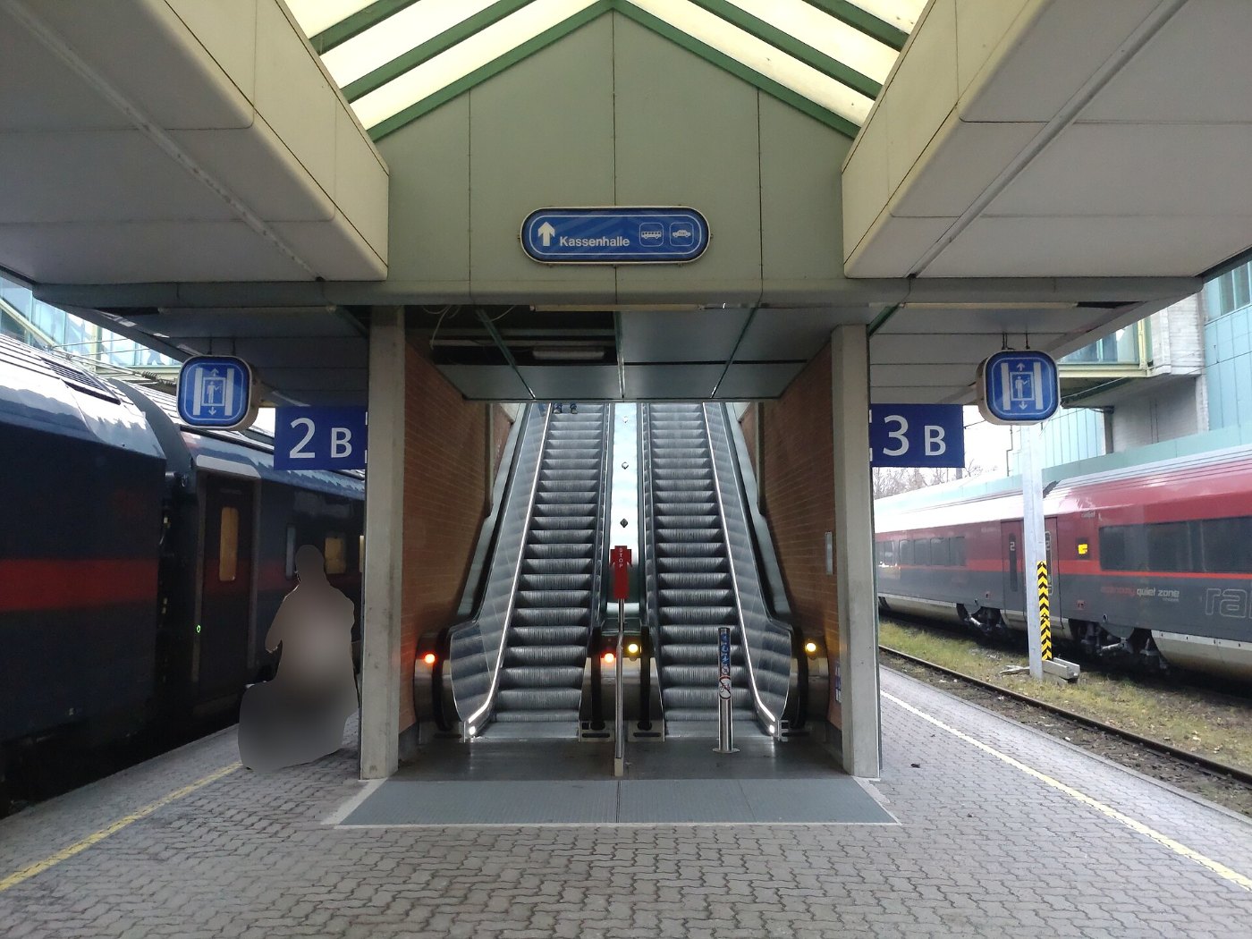 Bahnhof Bregenz Aufgang Rolltreppe Bahnsteige 2 3