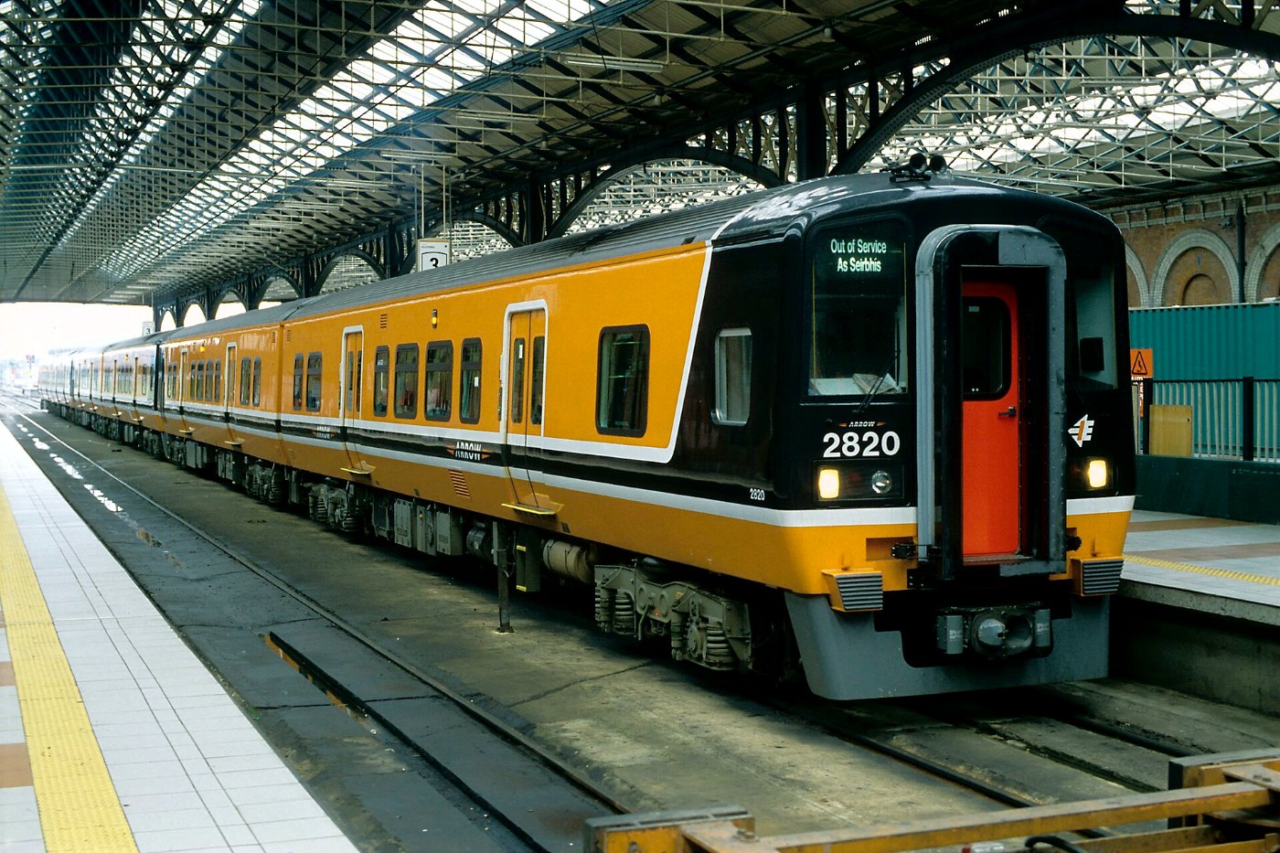 15 614 Bf Dublin Connolly, VT 2820 (›Arrow‹)