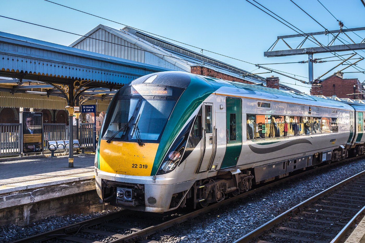 Train In Connolly Station Dublin panoramio