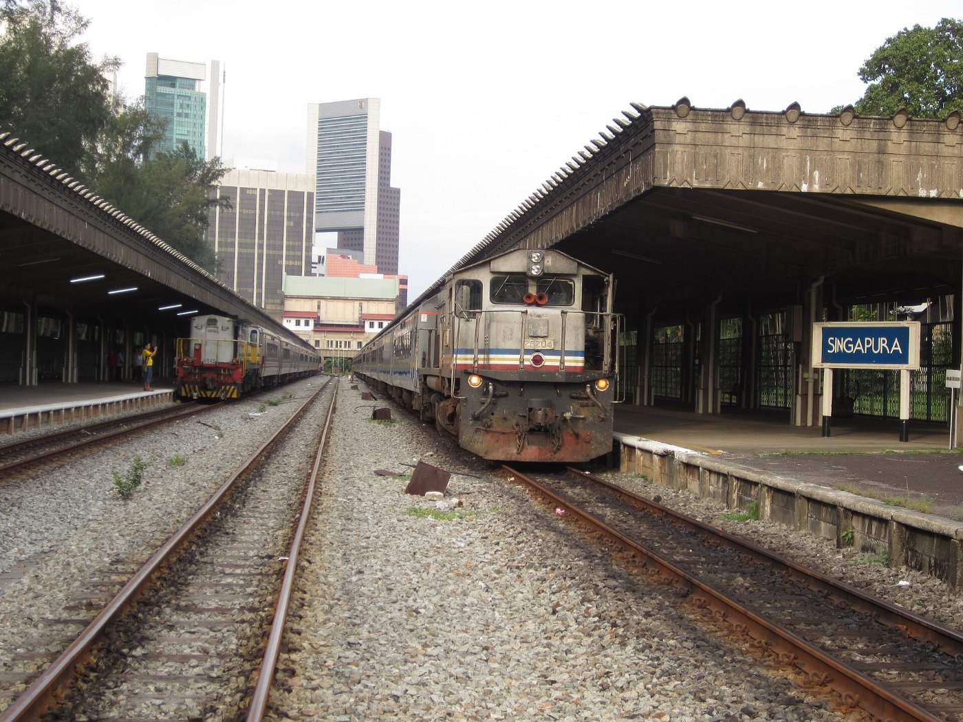 Tanjong Pagar Railway Station Singapore showing Singapura sign and build