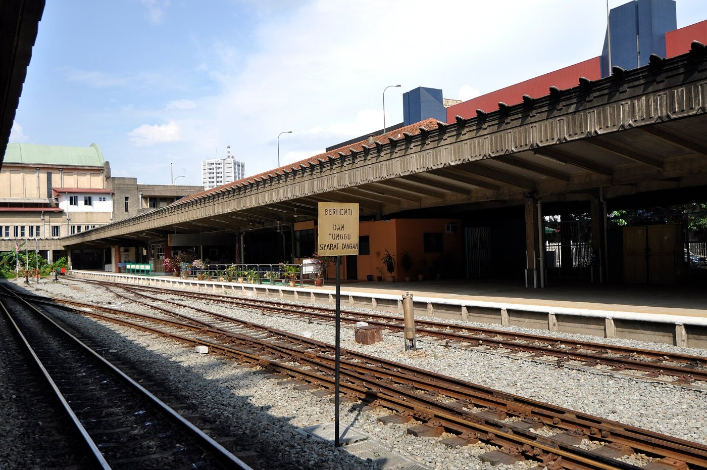 Platforms and tracks, Tanjong Pagar Railway Station, Singapore 04